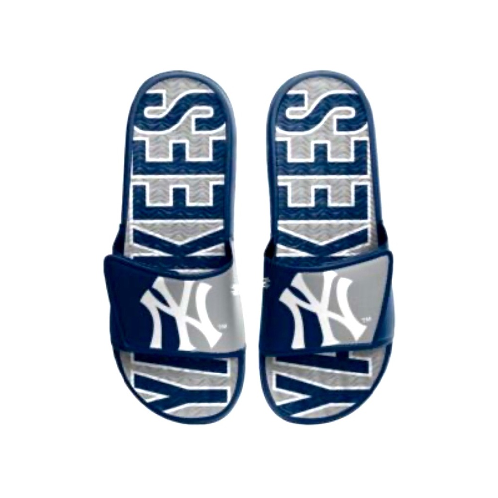 FOCO New York Yankees Gel Slide Sandals Men’s Size 9–10 MLB Logo Slides